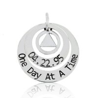 (image for) Silver AA Pendant with Symbol, Date and Slogan
